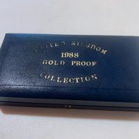 Scatola da 3 monete in oro