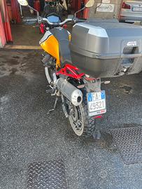 Moto guzzi v85TT
