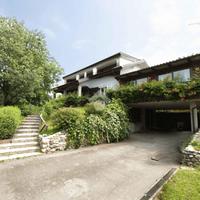 VILLA SINGOLA A PECETTO TORINESE