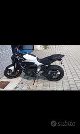 Yamaha mt-07