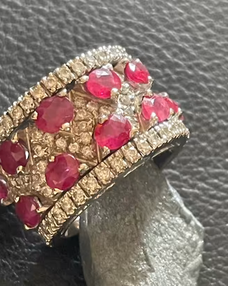 Anello fascione oro bianco/brillanti/rubini