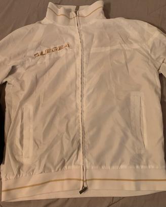 Completo Tuta, Legea