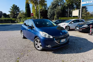 Peugeot 208 1.2 VTi 82 CV 5 porte Allure