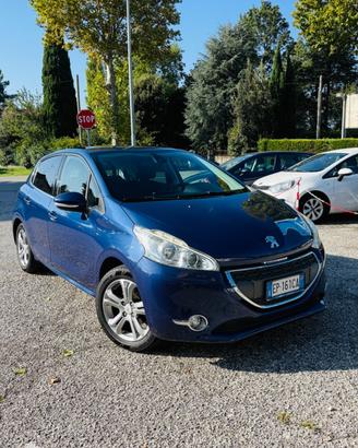 Peugeot 208 1.2 VTi 82 CV 5 porte Allure