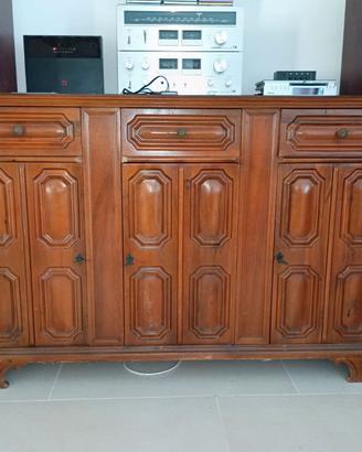 Credenza classica a 3 ante e 3 cassetti