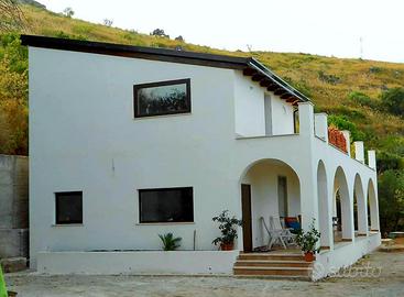 Prestigiosa Villa con terreno ,Misilmeri/Belmonte