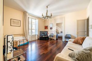 3 vani 97 mq 3° piano in Via N. Garzilli (Libertà)