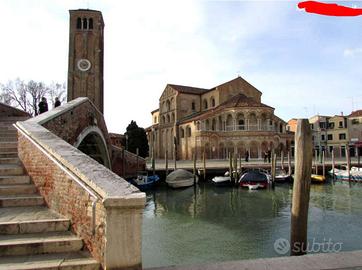 Struttura direttiva e artigianale a Venezia