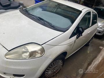 RICAMBI USATI AUTO FIAT Grande Punto 2Â° Serie GRA