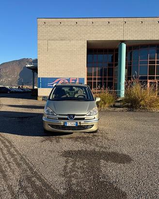 Peugeot 807 2.0 HDi FAP Norwest Mix