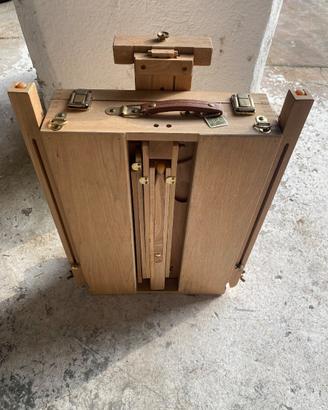 Cavalletto in legno da pittore
