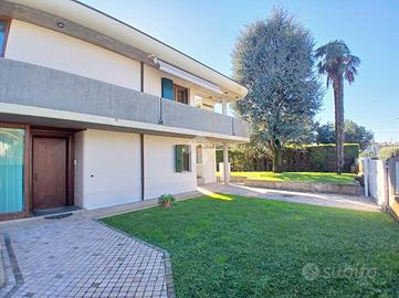 VILLA SINGOLA A SACCOLONGO