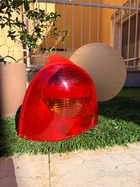 Fanale posteriore Renault Twingo