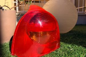 Fanale posteriore Renault Twingo