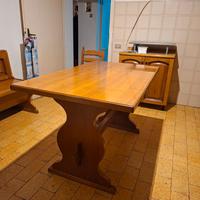 Tavolo in legno