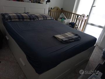 Letto matrimoniale IKEA BRIMNES