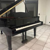 Pianoforte Yamaha C5