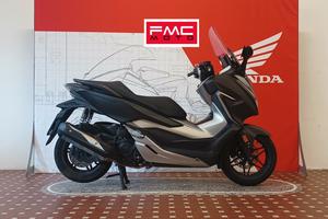 Honda Forza 300