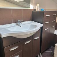 Mobile bagno completo con lavabo e colonna