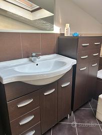 Mobile bagno completo con lavabo e colonna