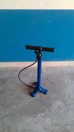 Pompa per bicicletta