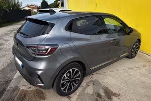 RENAULT CLIO 1.0 2025