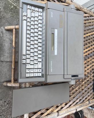 Macchina da scrivere Olivetti Lettera E504