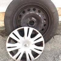 Cerchi, gomme e copricerchi