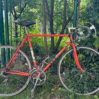 Bici da corsa per Eroica Peugeot