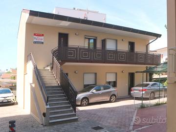 Casa Viviana bilocale 4 pax vicino mare e centro