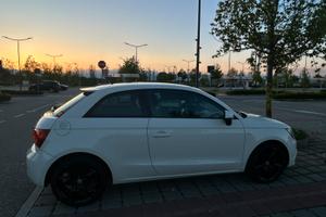 Audi A1 Sline 1.4 tfsi bianco 90kw 122cv