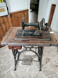 macchina da cucire vintage