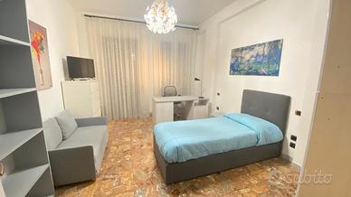 Disponibile stanza Zona ospedaliera - Napoli