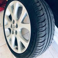 4 Cerchi completi di gomme estive 18” per mazd