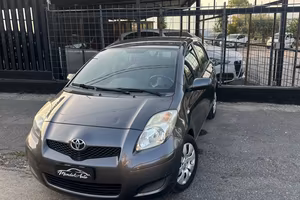Toyota Yaris 1.3 5 porte Sol