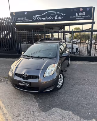 Toyota Yaris 1.3 5 porte Sol