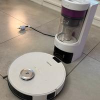 Robot aspirapolvere lava pavimenti