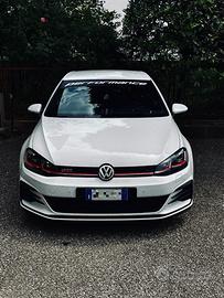 VOLKSWAGEN Golf 7ª serie - 2019
