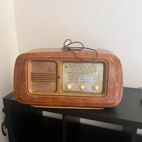 Radio d’epoca funzionante
