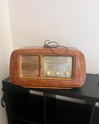Radio d’epoca funzionante
