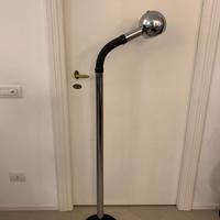 Lampada da terra anni 70 cromata