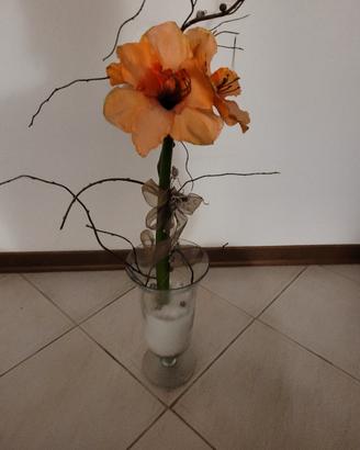 vaso con fiore