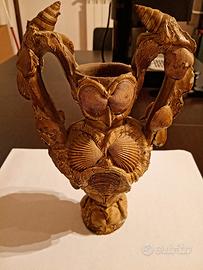 vaso ad anfora di conchiglie 
