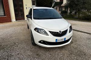 Lancia Ypsilon 1.0 FireFly 5 porte S&S Hybrid Plat