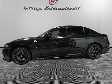 Alfa Romeo Giulia 2.9 V6 Bi-Turbo AT8 Quadrif...