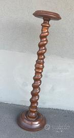 Colonna legno ritorta