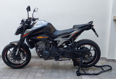 KTM Duke 790 - 105 CV