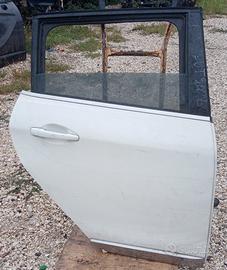 Peugeot 2008 2013> Porta Post. dx