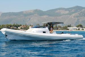 Gommone 13 metri 05/2023 Custom Accetto Bitcoin