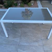 Tavolo da esterno